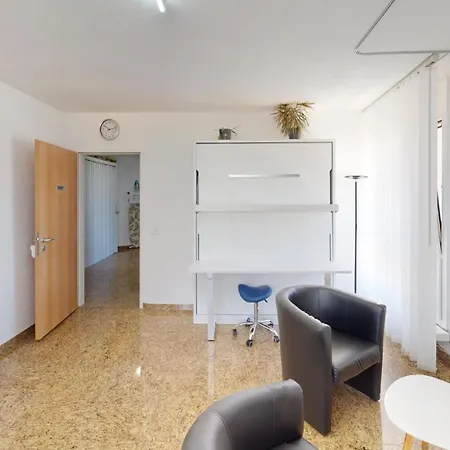 Solution-grischun - Berninaexpress - Städterip - Atemberaubende Aussicht Privatunterkunft