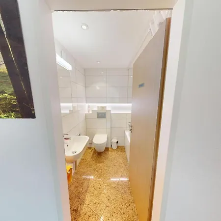 Solution-grischun - Berninaexpress - Staedterip - Atemberaubende Aussicht Homestay