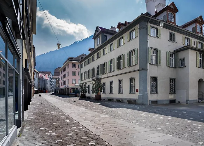 Solution-grischun - Berninaexpress - Staedterip - Atemberaubende Aussicht