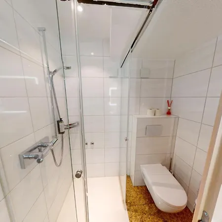 民宿 Solution-grischun - Berninaexpress - Staedterip - Atemberaubende Aussicht *