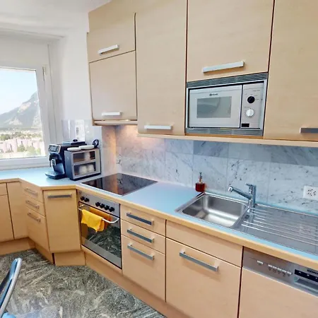 民宿 Solution-grischun - Berninaexpress - Staedterip - Atemberaubende Aussicht